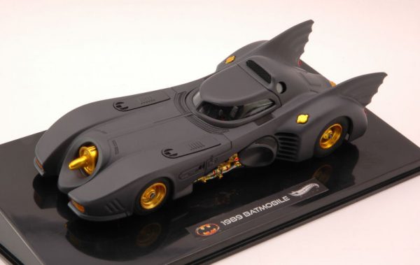 Modellino auto film Movie Scala 1:43 Hot Wheels BATMOBILE batman modellismo new