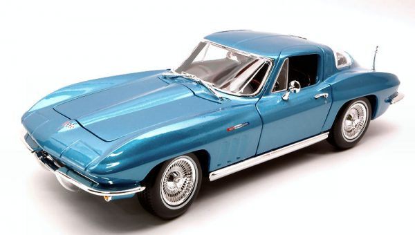 Modellino Auto scala 1:18 diecast CHEVROLET CORVETTE modellismo collezione