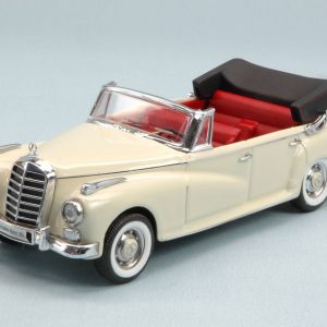 Modellino Auto scala 1:43 diecast Rio MERCEDES 300 CABRIOLET modellismo statico