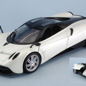 Modellino Auto scala 1:24 diecast PAGANI HUAYRA modellismo statico collezione