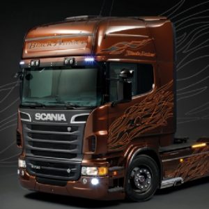 Modellino  camion modellismo kit di montaggio truck Italeri  SCANIA R730 V8 AMBER KIT 1:24 lorry