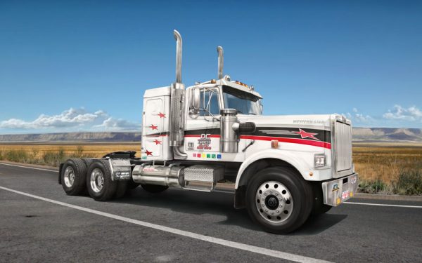 Modellino camion modellismo kit montaggio truck Italeri CLASSIC WESTERN STAR 1:24