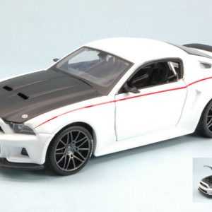 Modellino Auto diecast Maisto FORD MUSTANG scala 1:24 modellismo statico