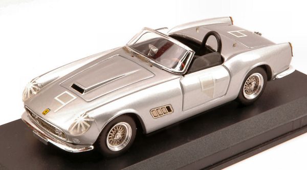 Modellino auto scala 1:43 Art Model  FERRARI 250 SPYDER CALIFORNIA N.9 2nd BRIDGEHAMPTON  B.GROSSMAN modellismo diecast collezione
