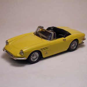 Modellino auto scala 1:43 FERRARI 330 GT SPIDER modellismo diecast collezione