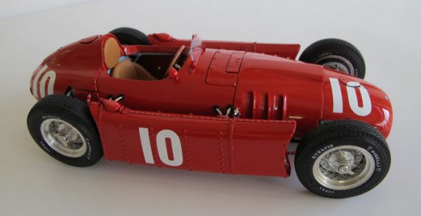 Modellino auto formula 1 F1 scala 1:18 CMC  LANCIA D50 E.CASTELLOTTI  N.10 2nd PAU GRAND PRIX modellismo statico