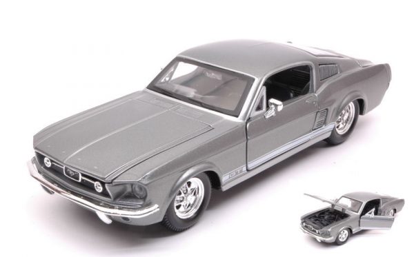 Modellino auto scala 1:24 FORD MUSTANG GT 1:24 modellismo diecast da collezione