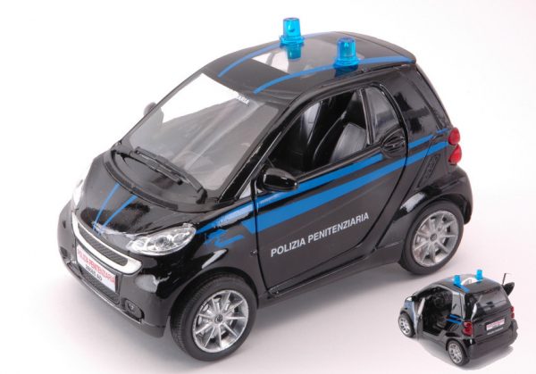 Modellino auto SMART FORTWO POLIZIA PENITENZIARIA 1:24 modellismo collezione