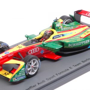 Modellino auto scala 1:43 Spark Model ABT SCHAEFFLER AUDI SPORT N.66 Rd8 BERLIN D.ABT modellismo statico diecast