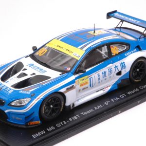 Modellino auto scala 1:43 Spark Model  BMW M6 GT3 N.90 FIA GT WORLD CUP MACAU  C.MOSTERT modellismo statico diecast