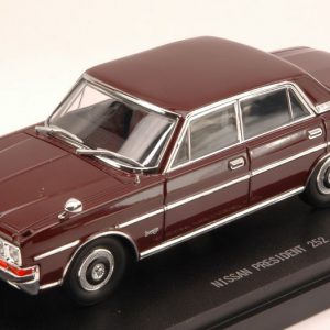 Modellino auto scala 1:43 Ebbro  NISSAN PRESIDENT 252 modellismo statico diecast