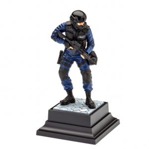 Modellino model kit di montaggio  Revell  SWAT OFFICER KIT 1:16 1:16
