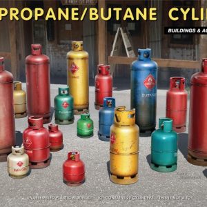 Modellino kit di montaggio diorami Miniart PROPANE BUTANE CYLINDERS scala 1:35