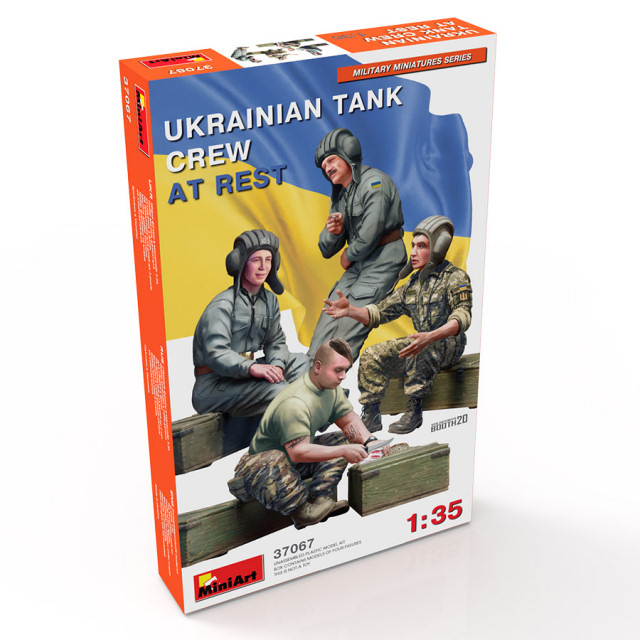 Modellino figure soldati model kit Miniart UCRAINIAN TANK CREW AT REST scala 1:35