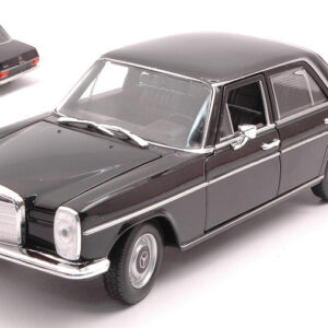 Modellino modellino auto scala 1:24  Welly  MERCEDES 220 1:24 diecast