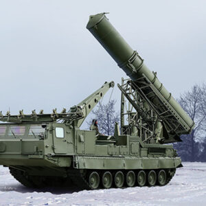 Modellino da montare carri armati militari Trumpeter RUSSIAN S-300V 9A85 tank 1:35