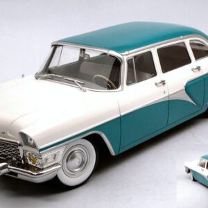 Modellino auto scala 1:18 Triple 9 GAZ 13 SEAGULL 1959 TURQUOISEWHITE diecast modellismo statico