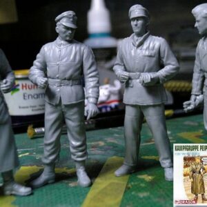 Modellino model kit figure militari diorami Dragon  KAMPFGRUPPE KIT 1:35 modellismo collezione