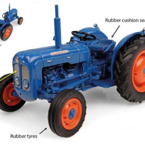 Modellino trattore mezzi agricoli Universal Hobbies  FORDSON DEXTA 1960 1:32 diecast modellismo statico