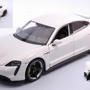 Modellino auto scala 1:24 Welly  PORSCHE TAYCAN TURBO S WHITE  diecast modellismo statico