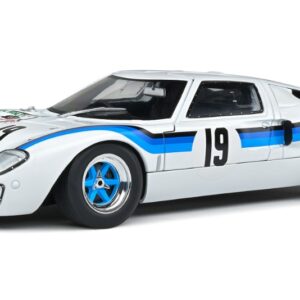 Modellino auto scala 1:18 Solido  FORD GT40 MK.1 N.19 ANGOLA CHAMPIONSHIP 1973 E.MARTA racing modellismo statico
