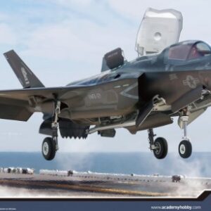 Modellino aerei model kit USMC F-35B VMFA-121 GREEN KNIGHTS KIT 1:72 da combattimento modellismo statico collezione