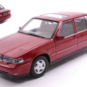 Modellino auto scala 1:18 Triple 9 VOLVO 960 1996 RED diecast modellismo statico