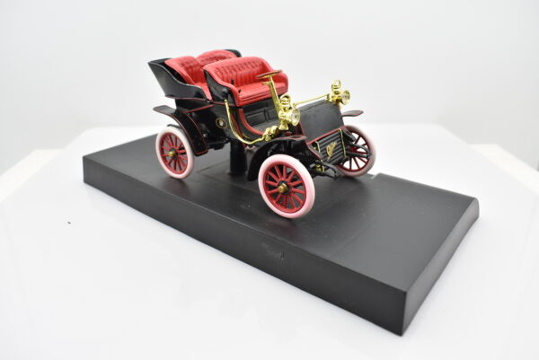Modellino auto Cadillac Runabout scala 1:32 diecast modellismo collezione epoca solido - Image 4