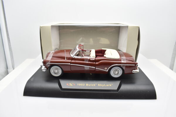 Modellino auto Buick Skylark scala 1:32 diecast modellismo collezione epoca solido - Image 2
