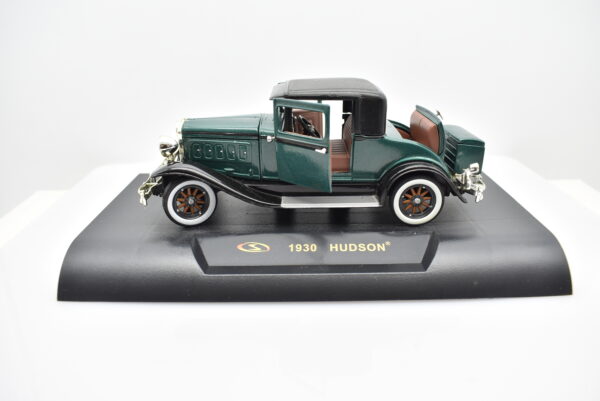 Modellino auto Hudson scala 1:32 diecast modellismo collezione epoca solido - Image 2