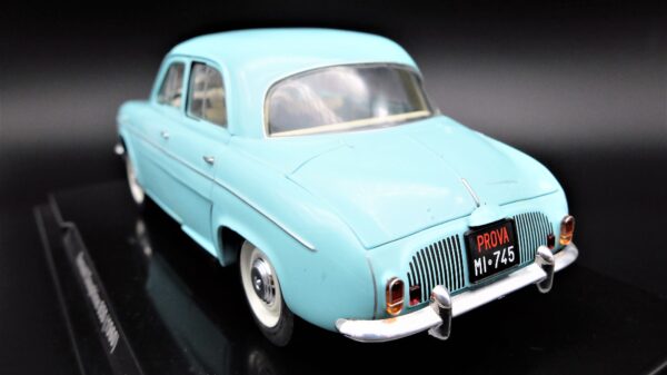 Modellino auto Renault Dauphine 850 scala 1/24 diecast collezione modellismo - Image 4