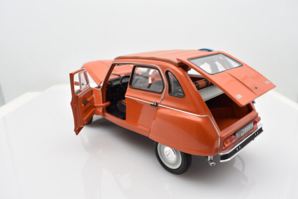 Modellino auto scala 1:24 Citroen Dyane 6 modellismo statico da collezione - Image 3