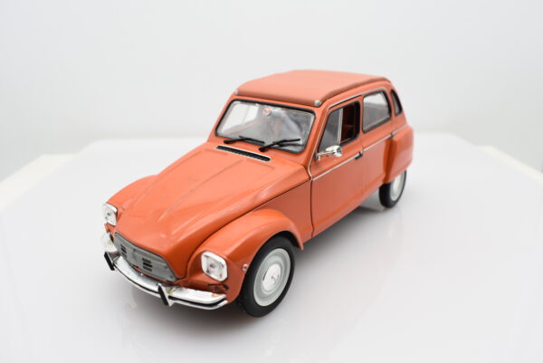 Modellino auto scala 1:24 Citroen Dyane 6 modellismo statico da collezione - Image 6