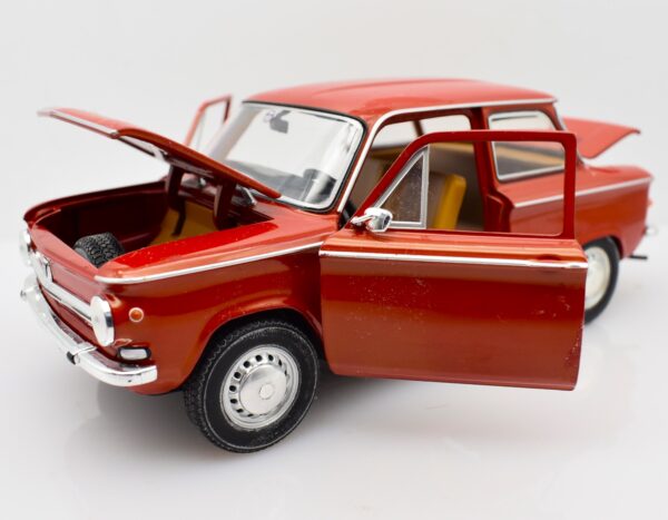 Modellino auto NSU PRINZ scala 1:24 diecast modellismo statico collezione rosso - Image 2