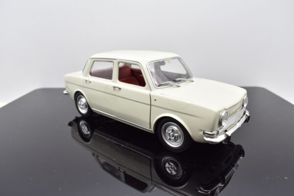 Modellino auto scala 1:24 Simca 1000 SL modellismo statico da collezione - Image 8