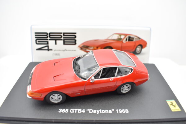 Modellino auto scala 1:43 Ferrari GT Collection 365 GTB4 Daytona diecast modellismo da collezione - Image 2