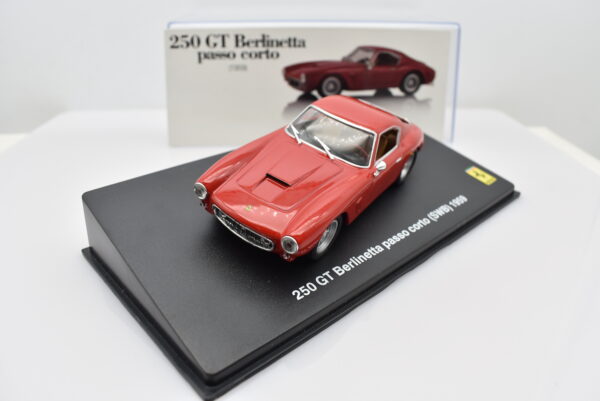 Modellino auto scala 1:43 Ferrari GT Collection 250 Berlinetta Passo Corto diecast modellismo da collezione - Image 2