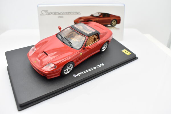 Modellino auto scala 1:43 Ferrari GT Collection Superamerica diecast modellismo da collezione - Image 2