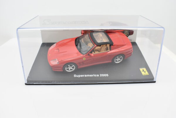 Modellino auto scala 1:43 Ferrari GT Collection Superamerica diecast modellismo da collezione - Image 4