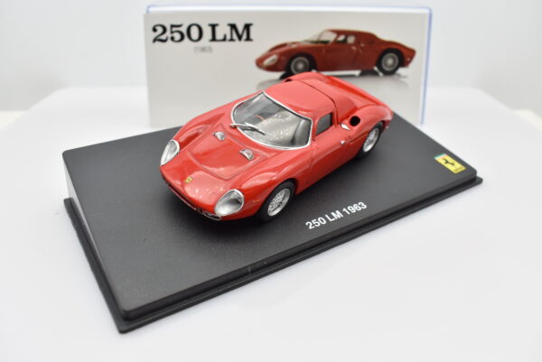 Modellino auto scala 1:43 Ferrari GT Collection 250 LM diecast modellismo da collezione - Image 2