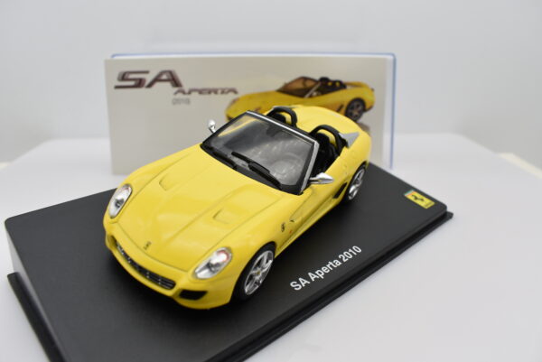 Modellino auto scala 1:43 Ferrari GT Collection SA Aperta diecast modellismo da collezione - Image 2