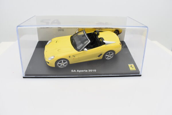 Modellino auto scala 1:43 Ferrari GT Collection SA Aperta diecast modellismo da collezione - Image 4