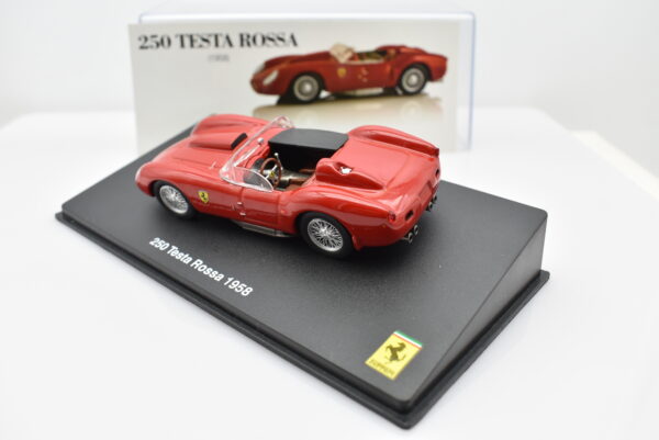 Modellino auto scala 1:43 Ferrari GT Collection 250 Testa Rossa diecast modellismo da collezione - Image 3