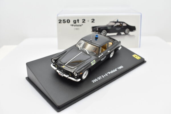 Modellino auto scala 1:43 Ferrari GT Collection 250 2+2 Polizia diecast modellismo da collezione - Image 2