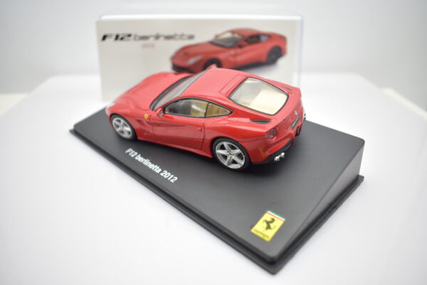 Modellino auto scala 1:43 Ferrari GT Collection F12 Berlinetta diecast modellismo da collezione - Image 3