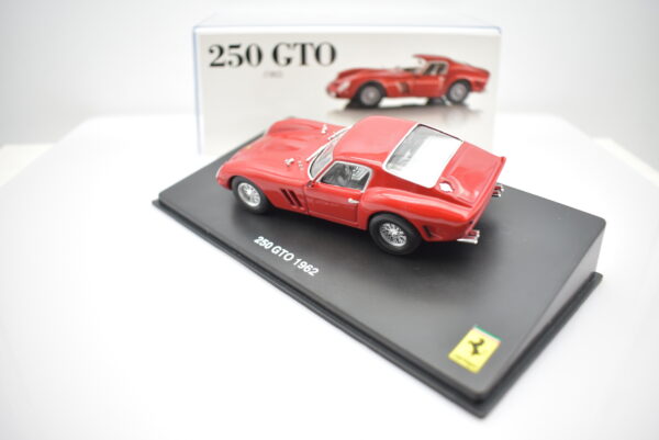 Modellino auto scala 1:43 Ferrari GT Collection 250 GTO diecast modellismo da collezione - Image 3