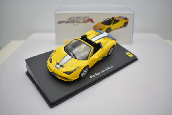 Modellino auto scala 1:43 Ferrari GT Collection 458 Speciale A diecast modellismo da collezione - Image 2