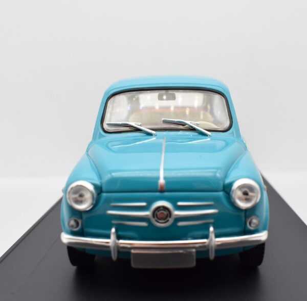 Modellino auto Fiat 600 scala 1:24 modellismo statico da collezione - Image 5