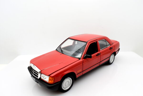 Modellino auto Mercedes 190E scala 1/24 diecast modellismo collezione statico - Image 5