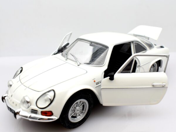 Modellino auto scala 1:24 Alpine Renault A110 1600 S modellismo statico da collezione - Image 2